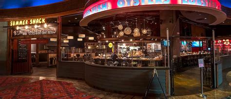 mohegan sun hours of operation.